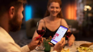 Reverse Catfishing Explained: How Every Zodiac Sign Responds to the Viral Dating Trend