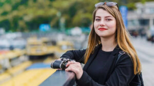 The Magnetic Zodiac Signs That Light Up Every Room